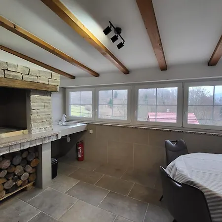 Kuca Za 10 Osoba S Jacuzzijem I Biljarom Apartamento *