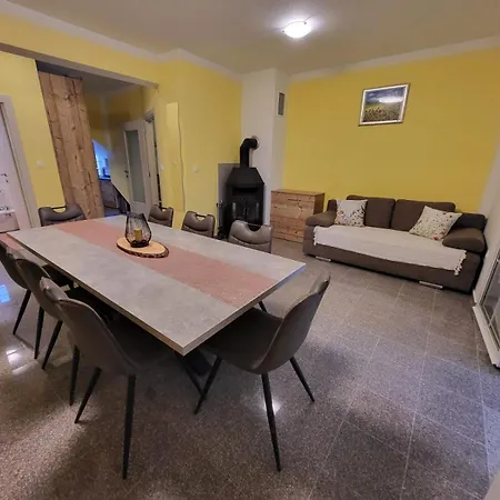 Kuca Za 10 Osoba S Jacuzzijem I Biljarom * Mrkopalj