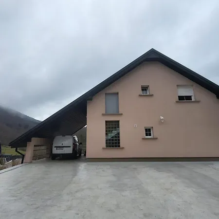 Daire Kuca Za 10 Osoba S Jacuzzijem I Biljarom